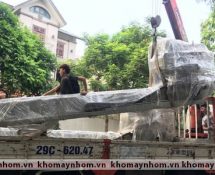 Chuyển máy làm cửa nhôm cho khách tại An Sách - Hải Dương 1